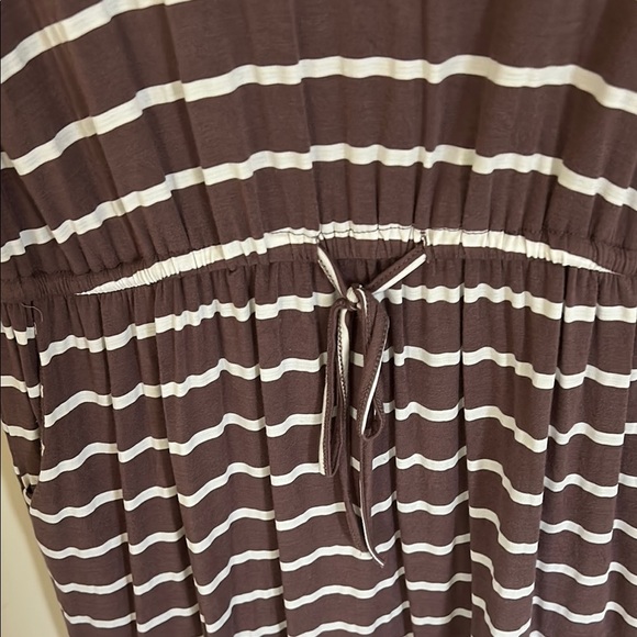 Brown Striped Casual Dress - Picture 3 of 4